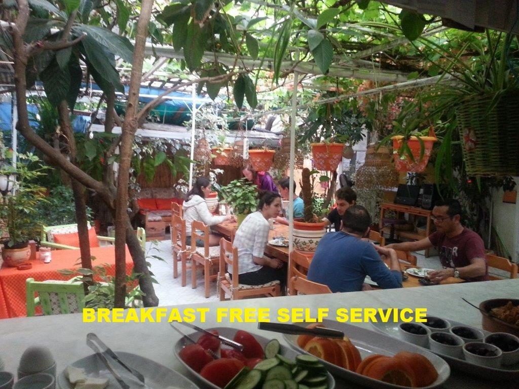 Ferah Hostel Monica'S Place 페티예 외부 사진
