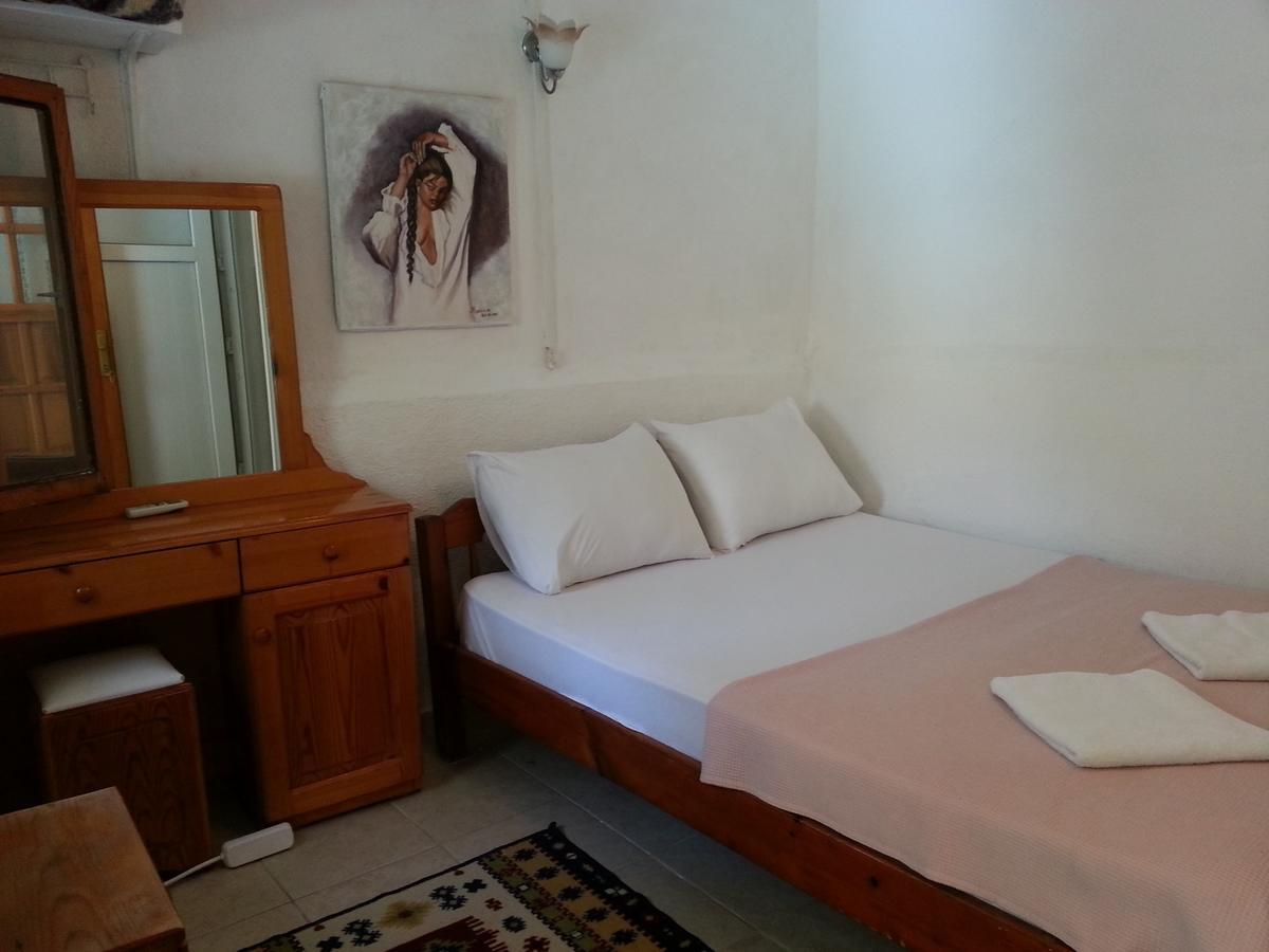 Ferah Hostel Monica'S Place 페티예 객실 사진