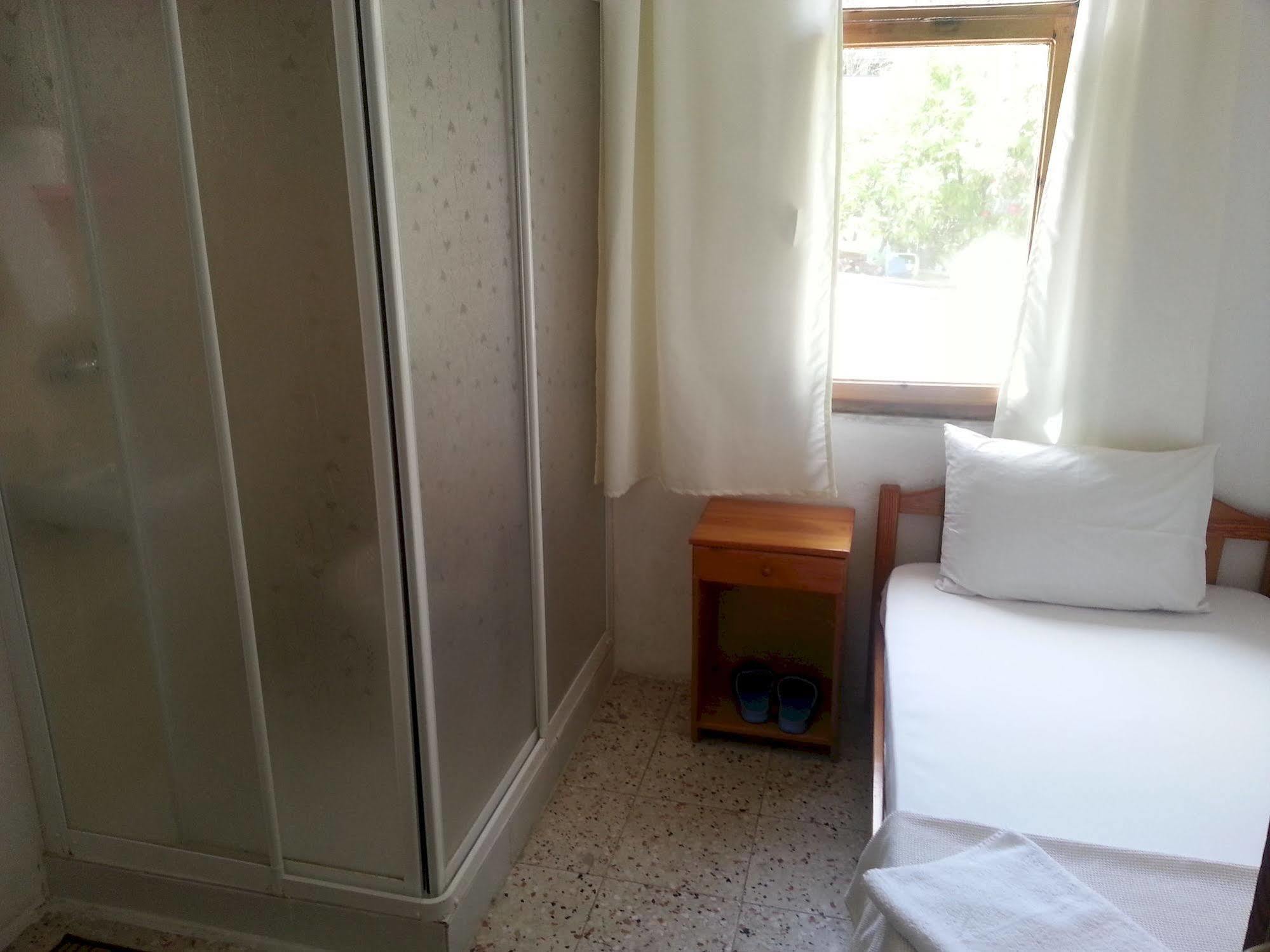 Ferah Hostel Monica'S Place 페티예 외부 사진